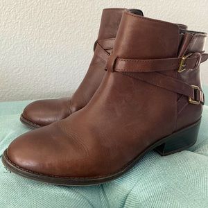 Ankle brown bootie